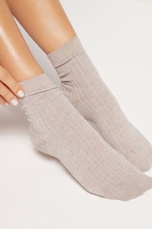 Meia Curta Com Cashmere - Bege