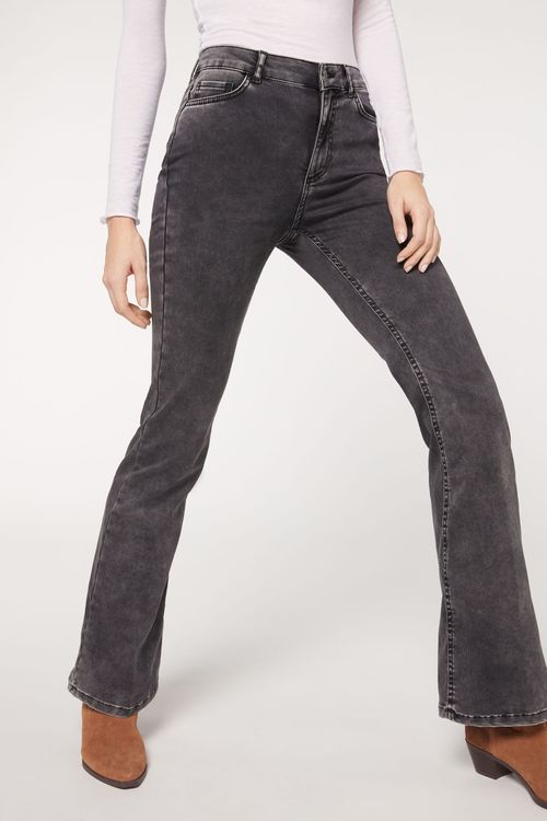 Calça Jeans Flare - Cinza