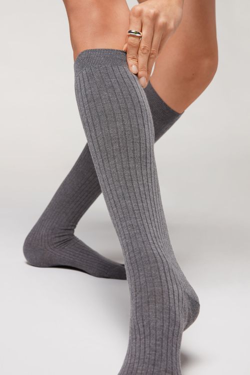 Meias Longas Com Cashmere Canelada - Cinza