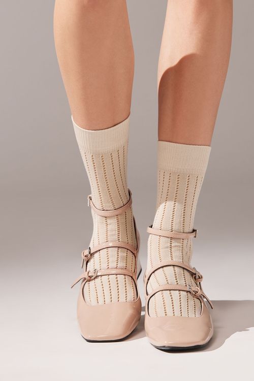 Meia Curta Canelada Com Acabamento Perfurado - Off-White