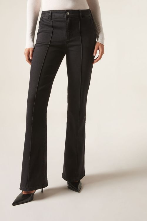 Calça Jeans Flare Com Costura Central - Preto