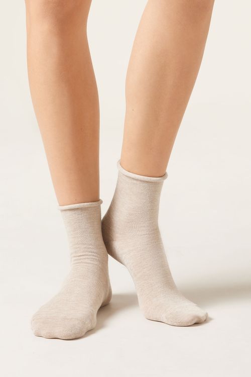 Meia Curta Com Cashmere Confortável - Bege