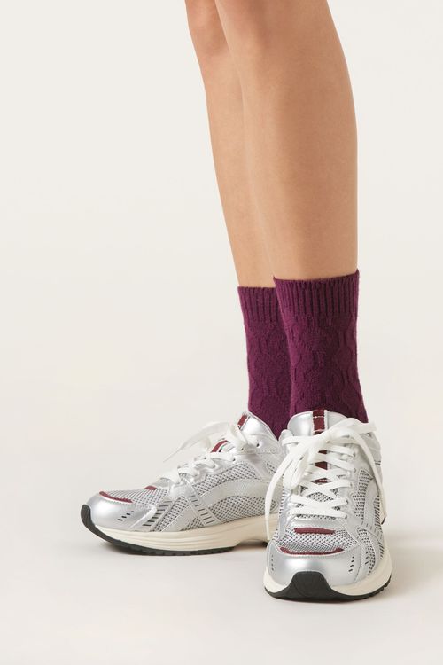 Meia Curta Com Cashmere Trabalhada - Bordô