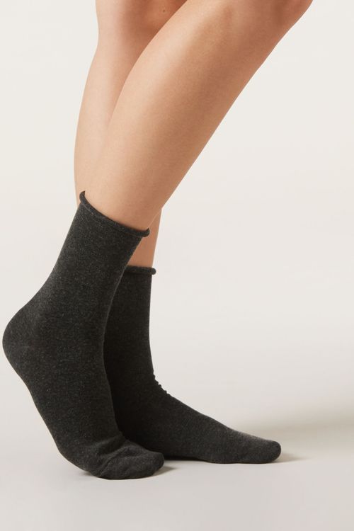 Meia Curta Com Cashmere - Preto